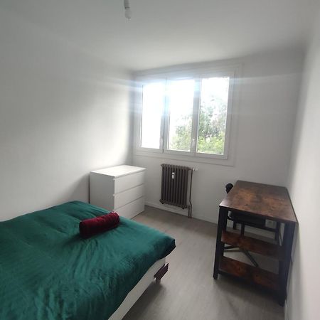 Chambre Dans Appartement Les Grands Noels Saint-Sébastien-sur-Loire Esterno foto